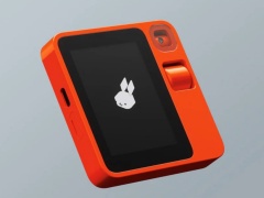 曝 Rabbit 公司停薪数月，官方坚称 Rabbit R1 下一代版本将面世