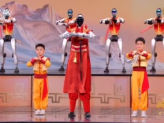 宇树科技王兴兴：2026 总台春晚《武 BOT》的高动态、高协同集群控制技术是全球首秀