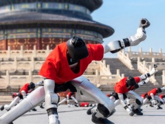 宇树 G1 机器人集体现身北京天坛，大秀功夫动作集群演示