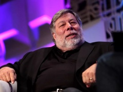 苹果联合创始人沃兹尼亚克：AI 体验常令人失望，自己很少使用