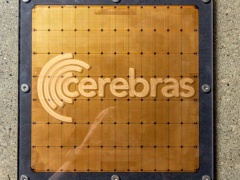 人工智能芯片制造商 Cerebras 启动美股 IPO，挑战英伟达
