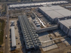 微软“全球最强”AI 数据中心 Fairwater 提前上线，包含数十万块 GB200