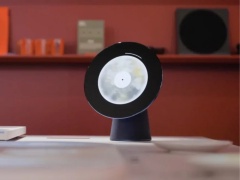 三星展示 Project Luna 概念 AI 伴侣，配可旋转圆形屏幕