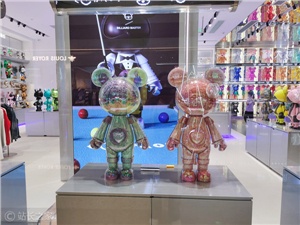 当潮玩长出“大脑”！AI 潮玩品牌奇妙拉比完成数千万融资：核心 IP 雷格斯引爆收藏新热潮