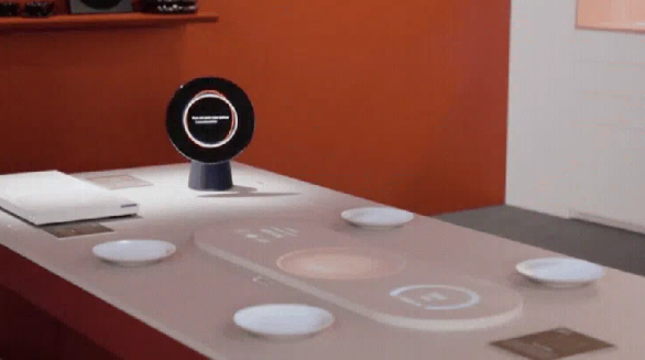 三星AI机器人“Luna”亮相：这款像点唱机的居家助手真的实用吗？